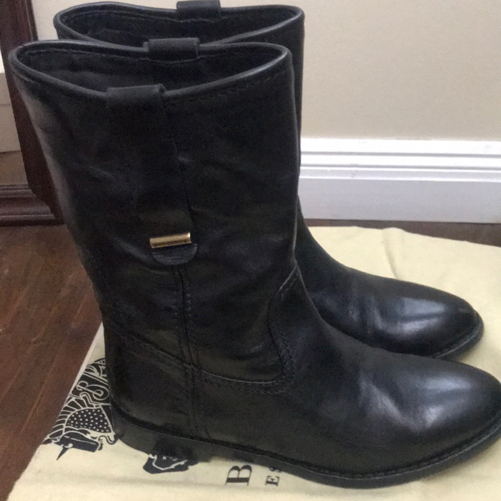 Burberry boots
